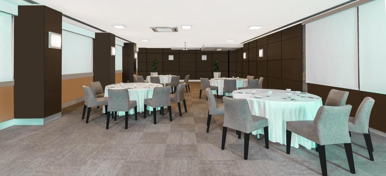 Point Hotel Taksim Istanbul Exterior photo A 3D rendering of a meeting room